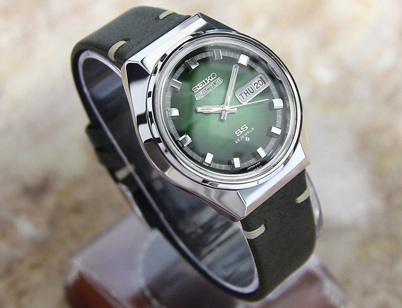 Seiko 5 Actus 6106 7690 Mens 1973 Auto 37mm SS Watch