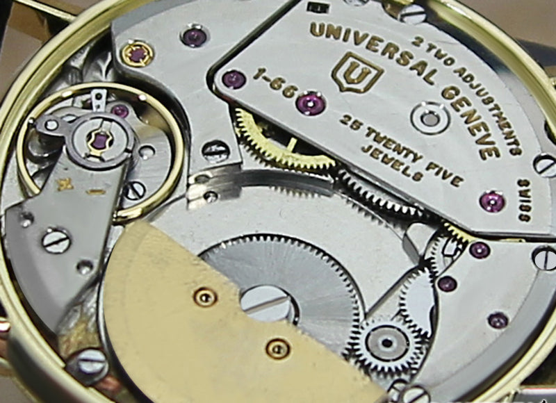 Universal Geneve Golden Shadow 18k Gold Swiss Watch